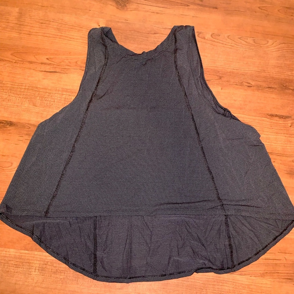 Lululemon high low workout tank